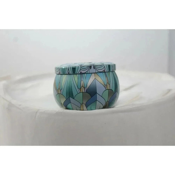 Natural soy Vanilla scented candle - Picture 1 of 3